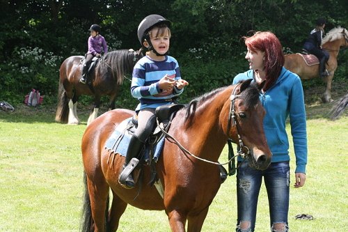 Kinderringreiten am 08. Juni 2013