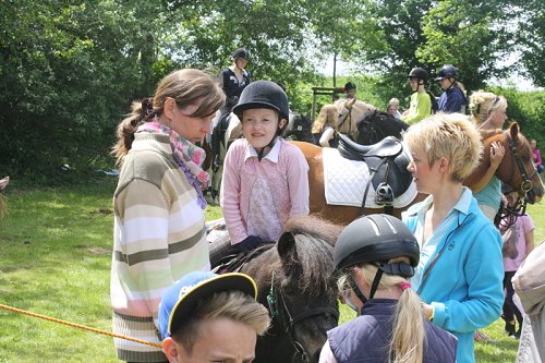 Kinderringreiten am 08. Juni 2013