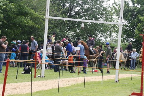 Kinderringreiten am 08. Juni 2013