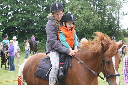 Kinderringreiten am 08. Juni 2013