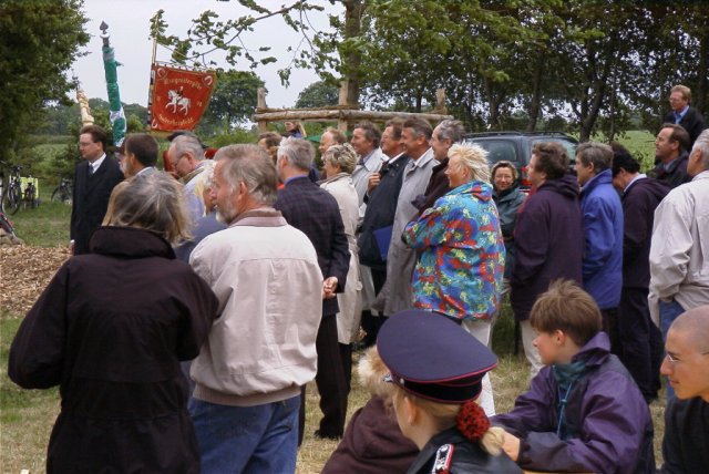 Einweihung des Wunderbaumes am 13.02.1999