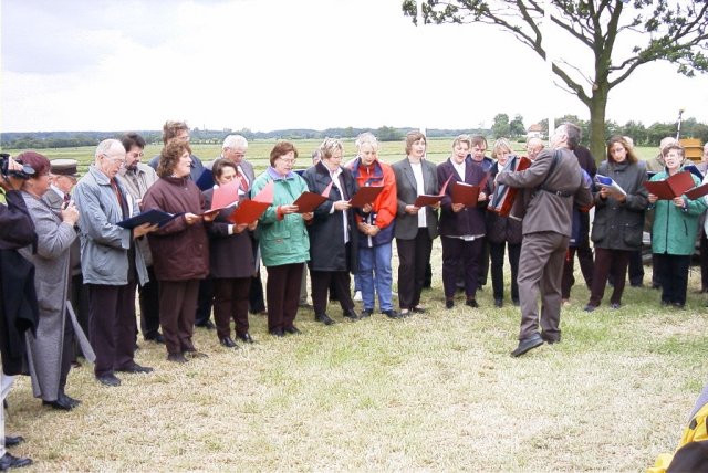 Einweihung des Wunderbaumes am 13.02.1999