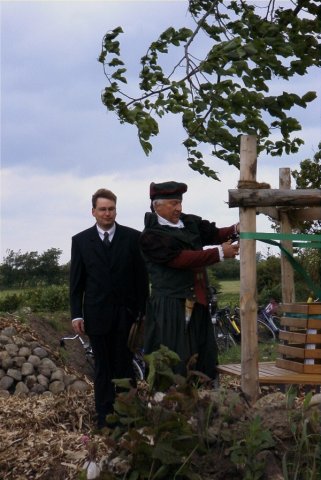 Einweihung des Wunderbaumes am 13.02.1999