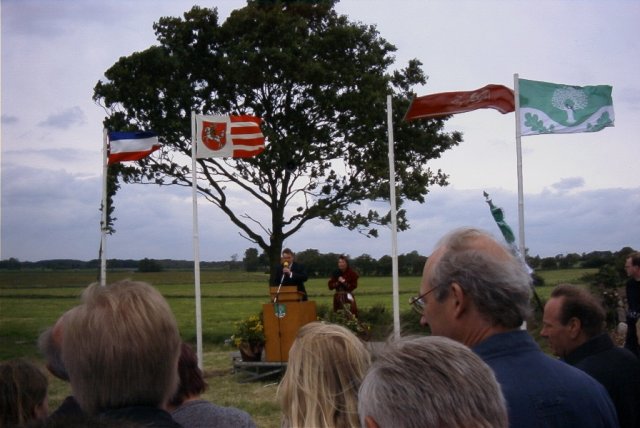 Einweihung des Wunderbaumes am 13.02.1999